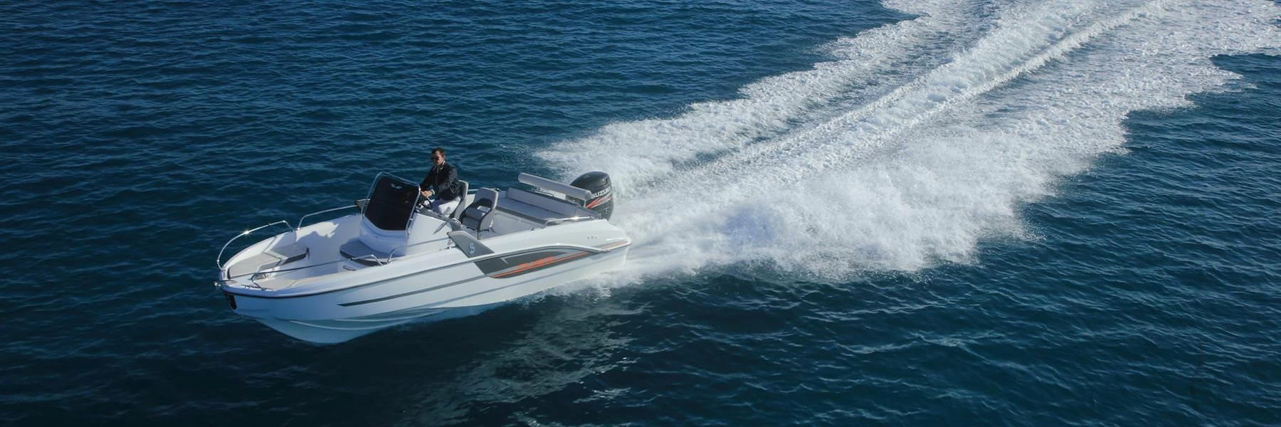博纳多（Beneteau）飞扬 6.6 空间甲板型