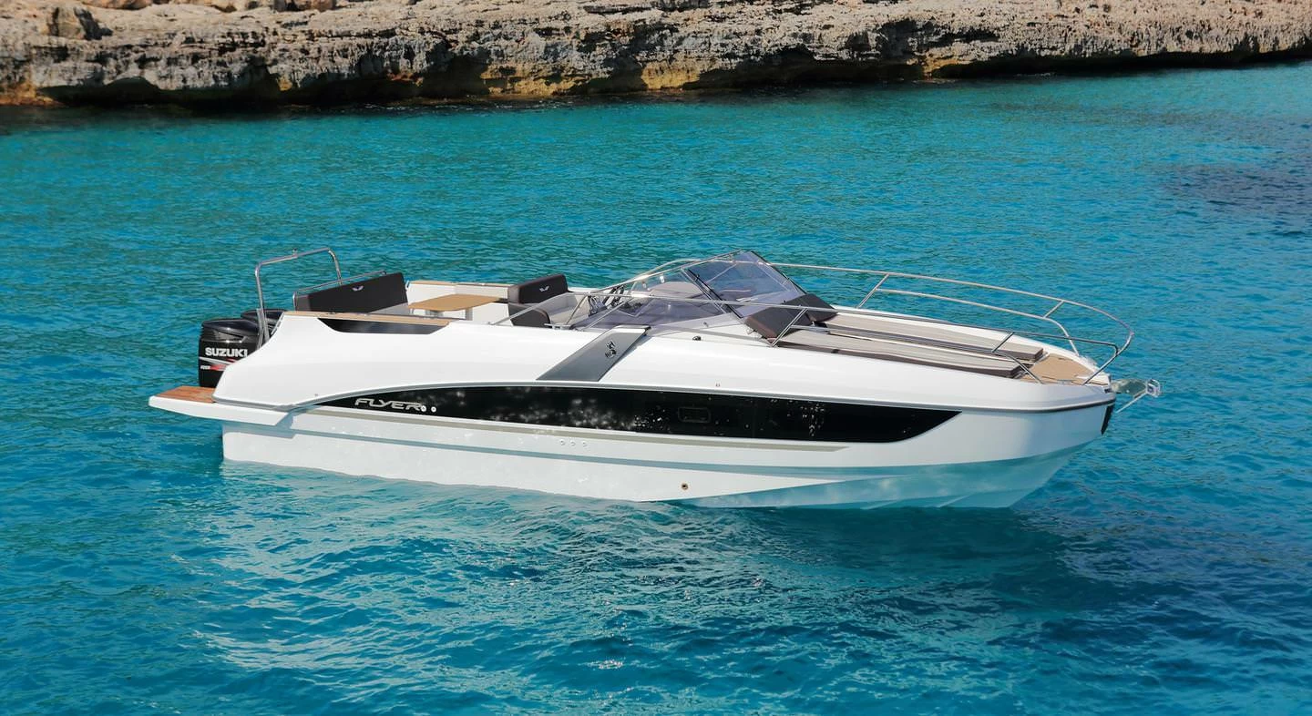 博纳多（Beneteau）飞扬8阳光甲板型