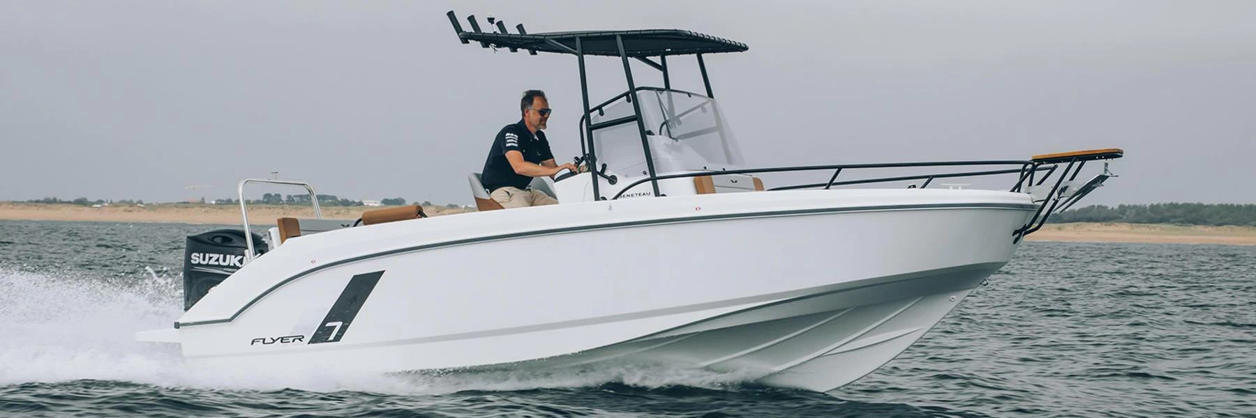 博纳多（Beneteau）飞扬 7 空间甲板型