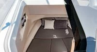 博纳多（Beneteau）飞扬8空间甲板型