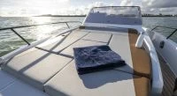 博纳多（Beneteau）飞扬 9 阳光甲板型