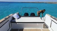 博纳多（Beneteau）飞扬8空间甲板型