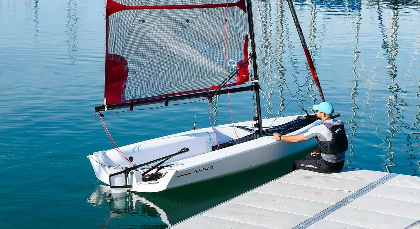 博纳多（Beneteau）锋仕 14 SE