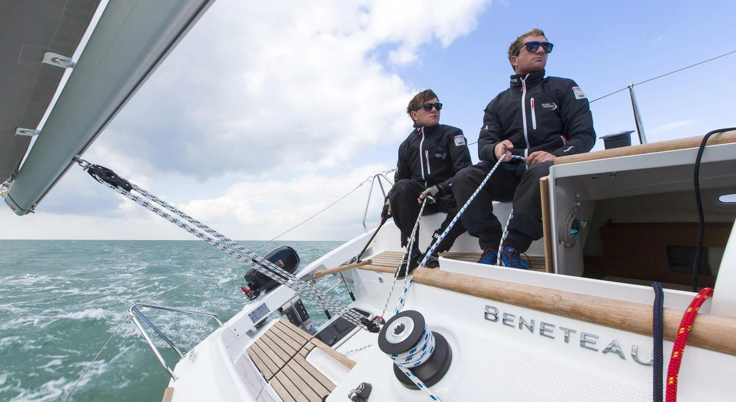 博纳多（Beneteau）锋仕 20