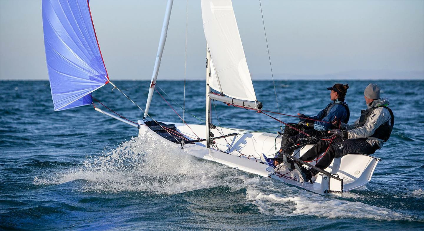 博纳多（Beneteau）锋仕14