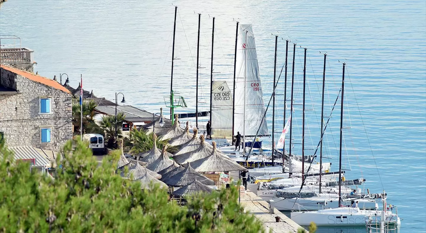 博纳多（Beneteau）锋仕 27 SE