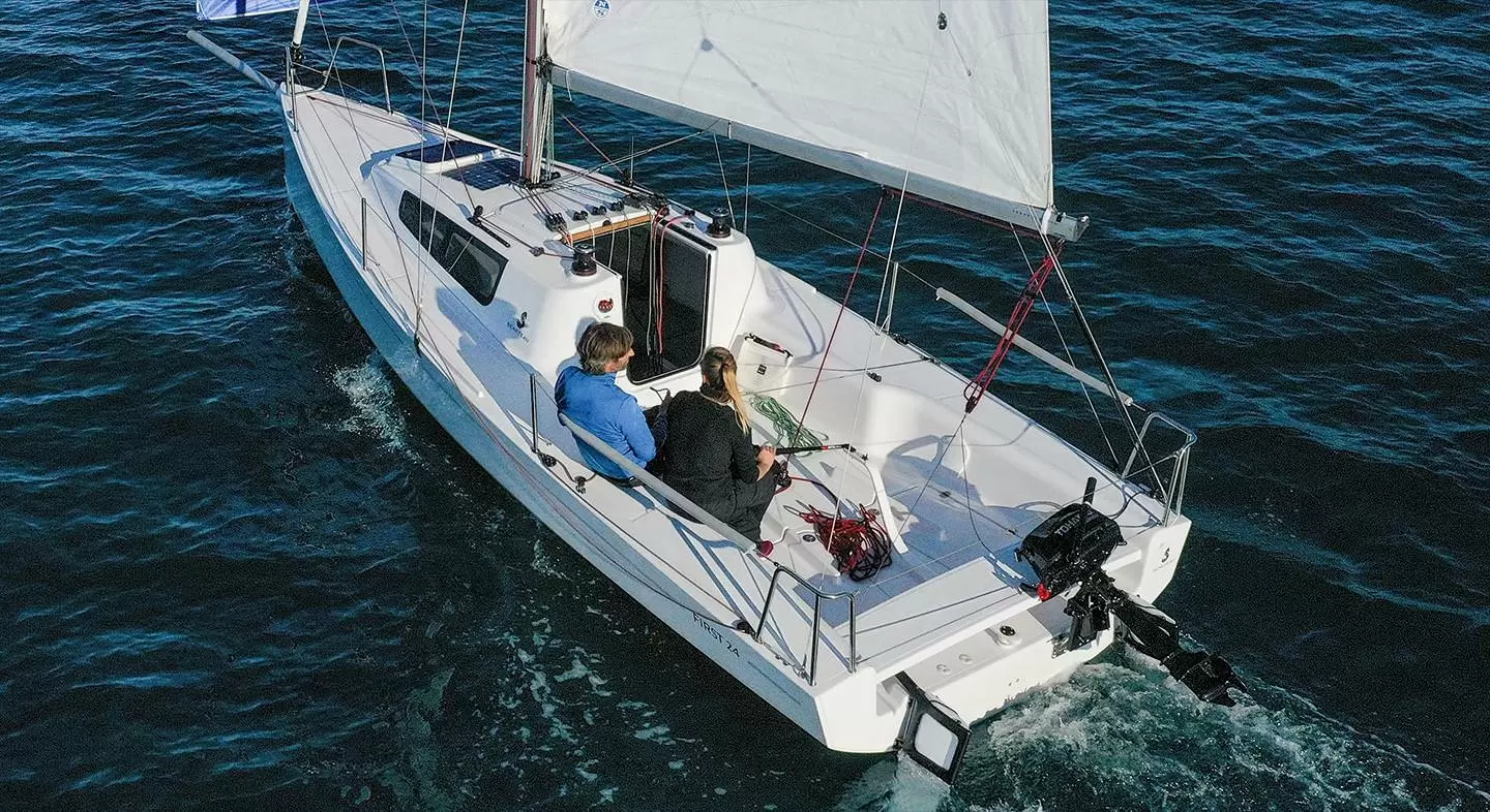 博纳多（Beneteau）锋仕24