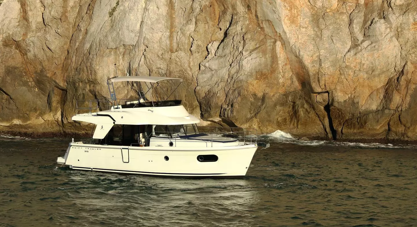 博纳多（Beneteau）思乐35