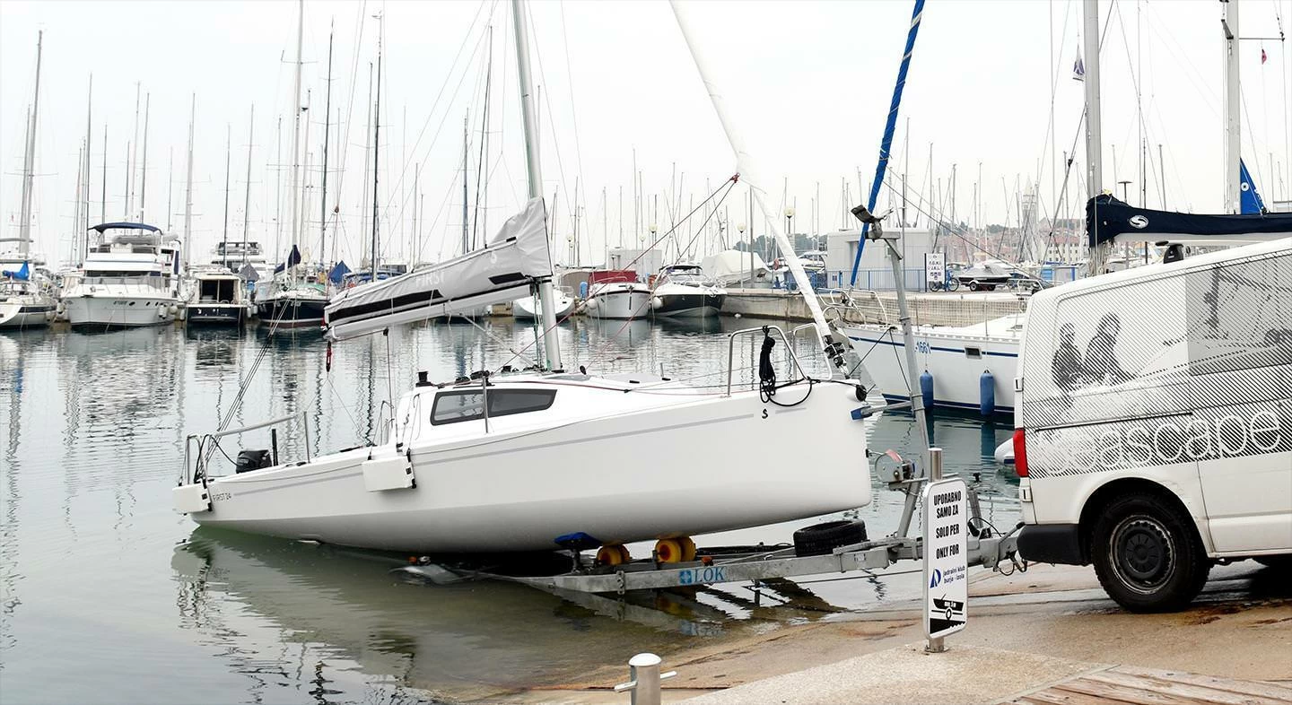博纳多（Beneteau）锋仕24