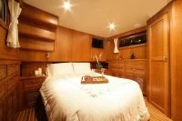 月亮女神（Selene）38 Voyager Aft-cabin