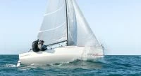 博纳多（Beneteau）锋仕 18 SE