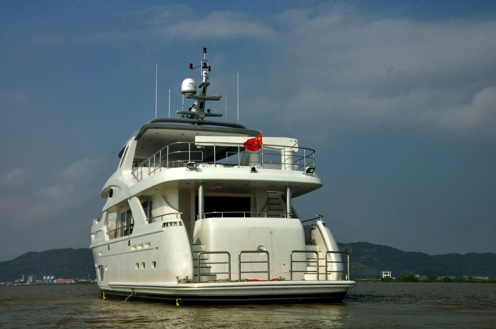 月亮女神（Selene）92 Ocean Explorer
