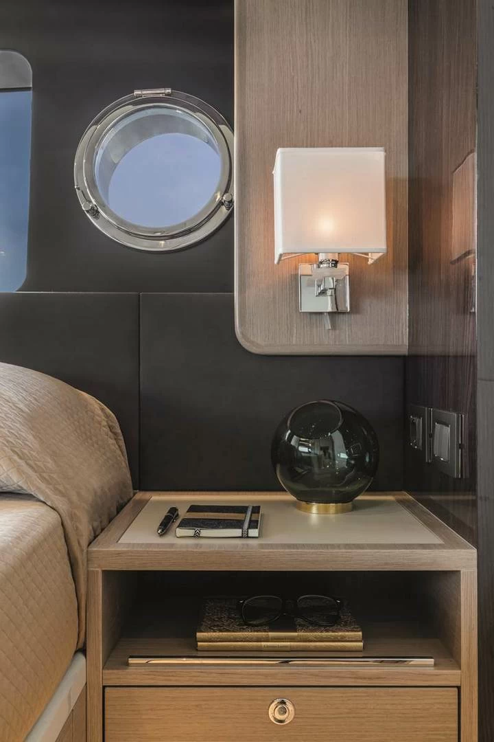 雅伯仕 （Absolute）NAVETTA-48-IPS650