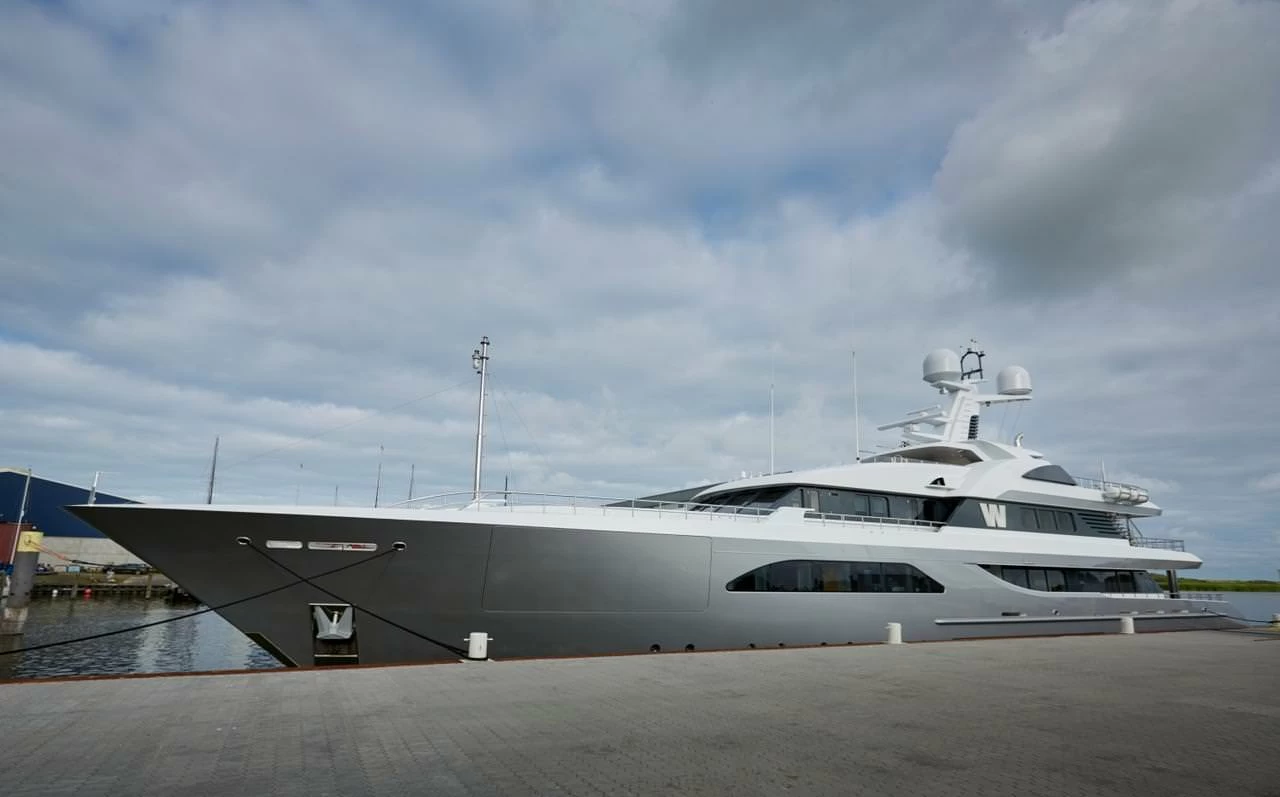 斐帝星（Feadship）Larisa