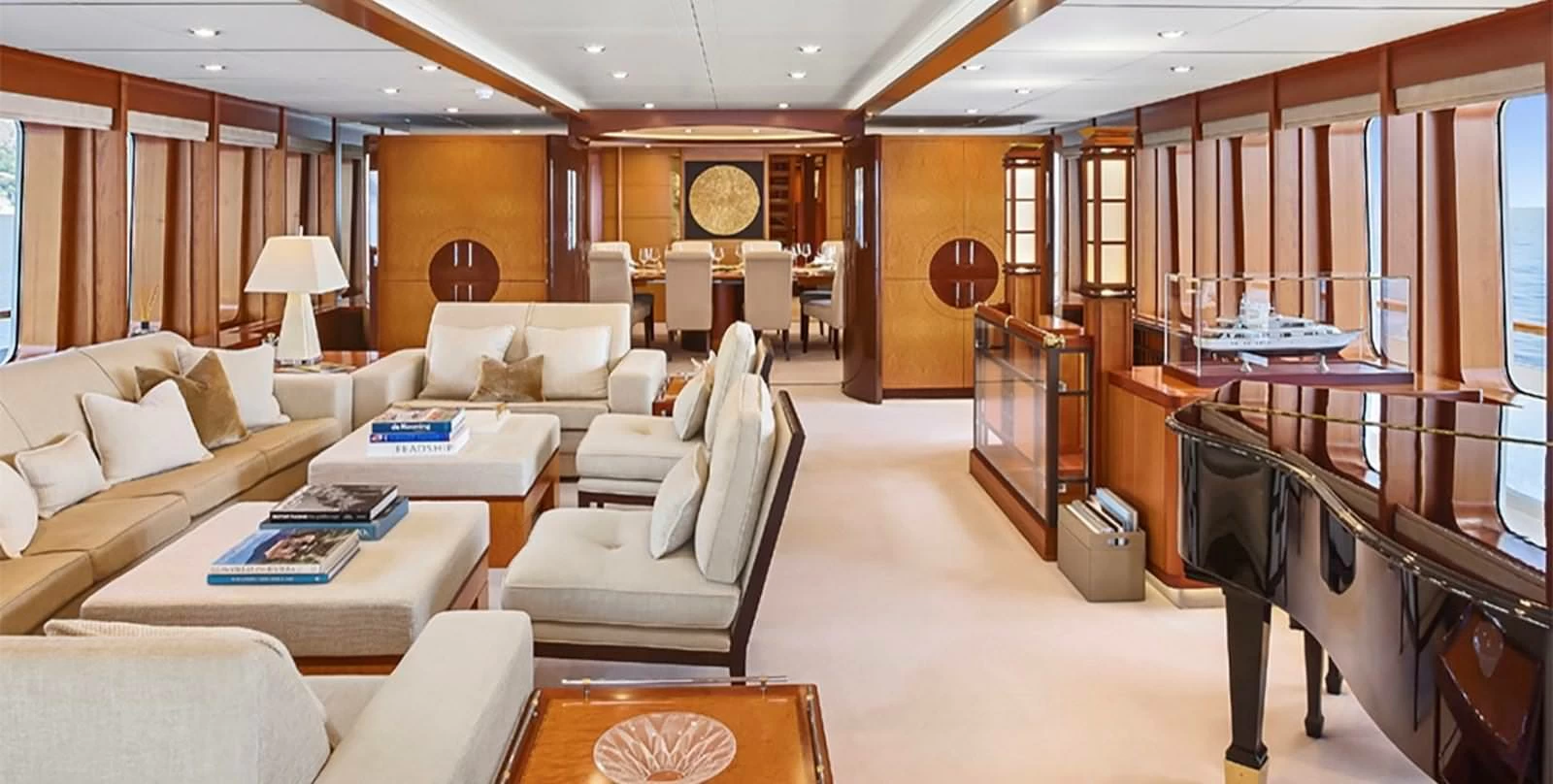 斐帝星 （Feadship）Iroquois