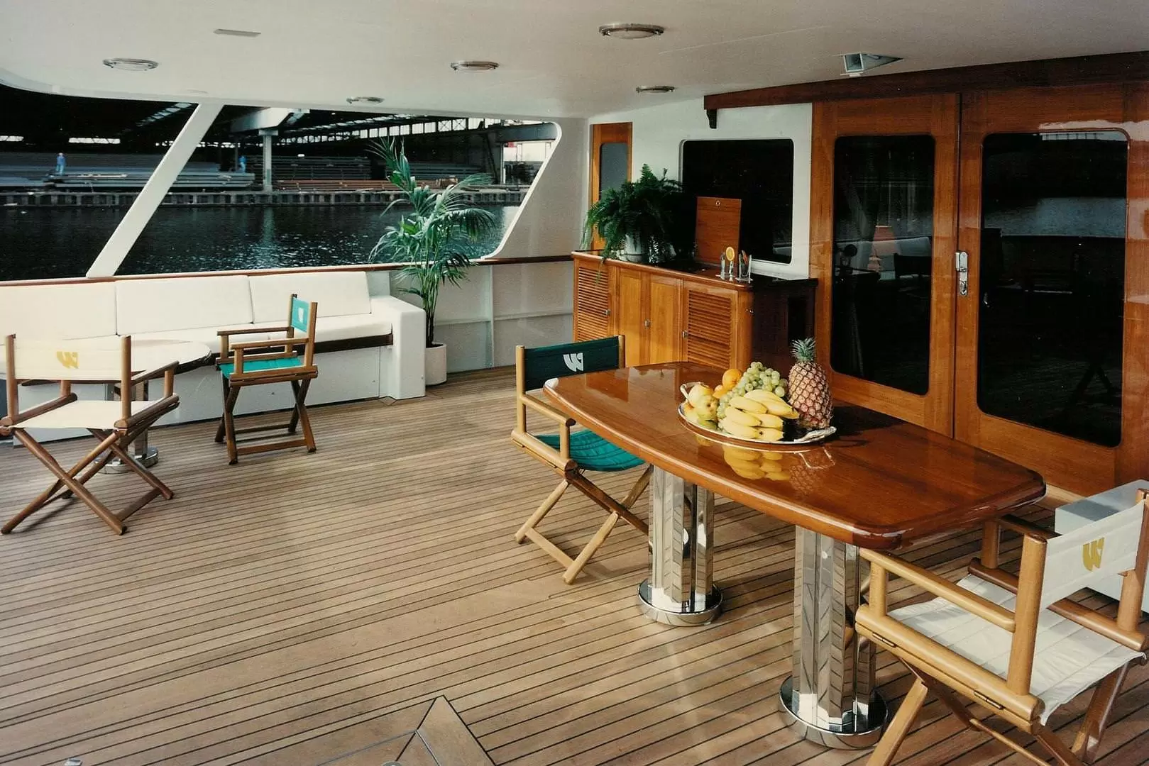 斐帝星（Feadship）White Rabbit