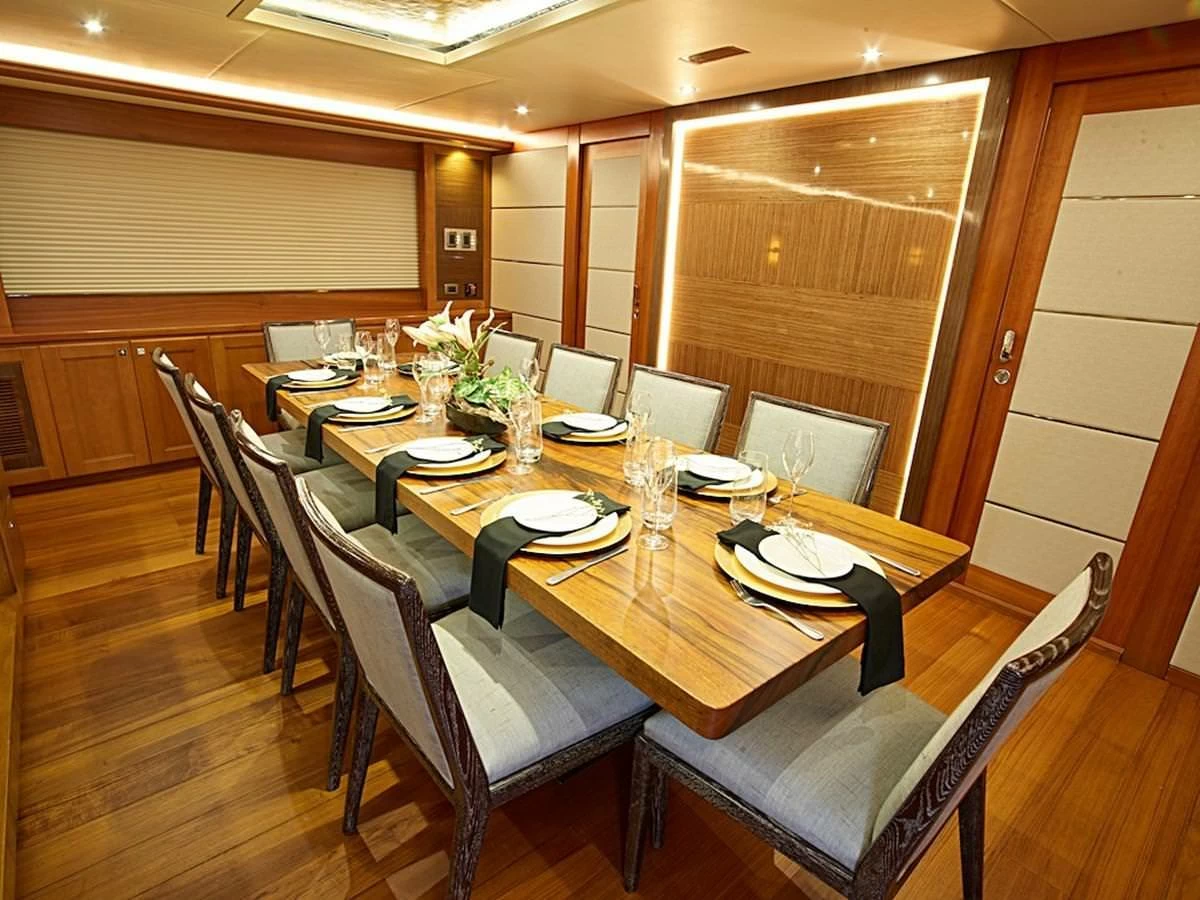 斐帝星 （Feadship）Excellence