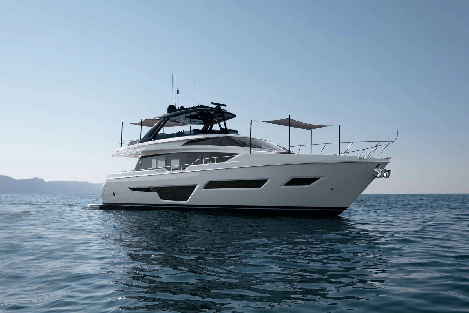 法拉帝（Ferretti）780-1550