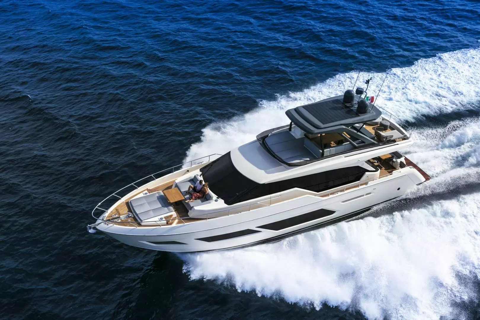 法拉帝（Ferretti）720-1400