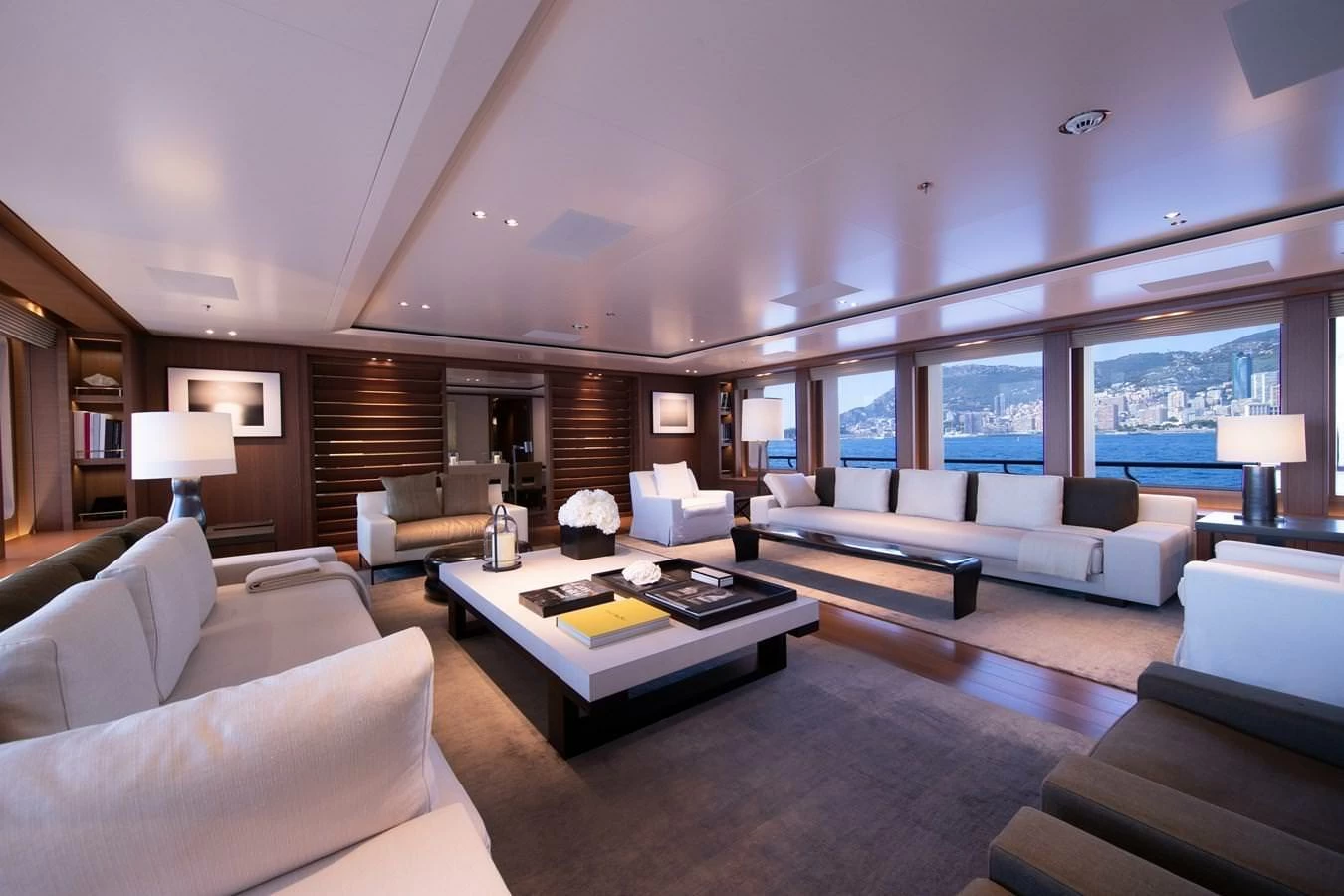 斐帝星（Feadship）Drizzle
