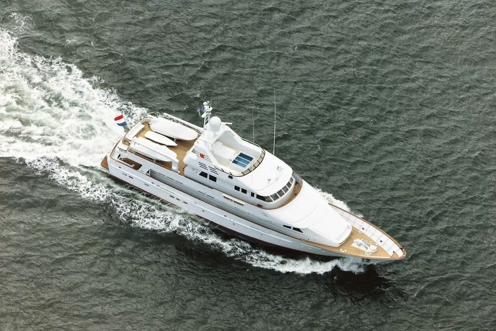 斐帝星（Feadship）White Rabbit