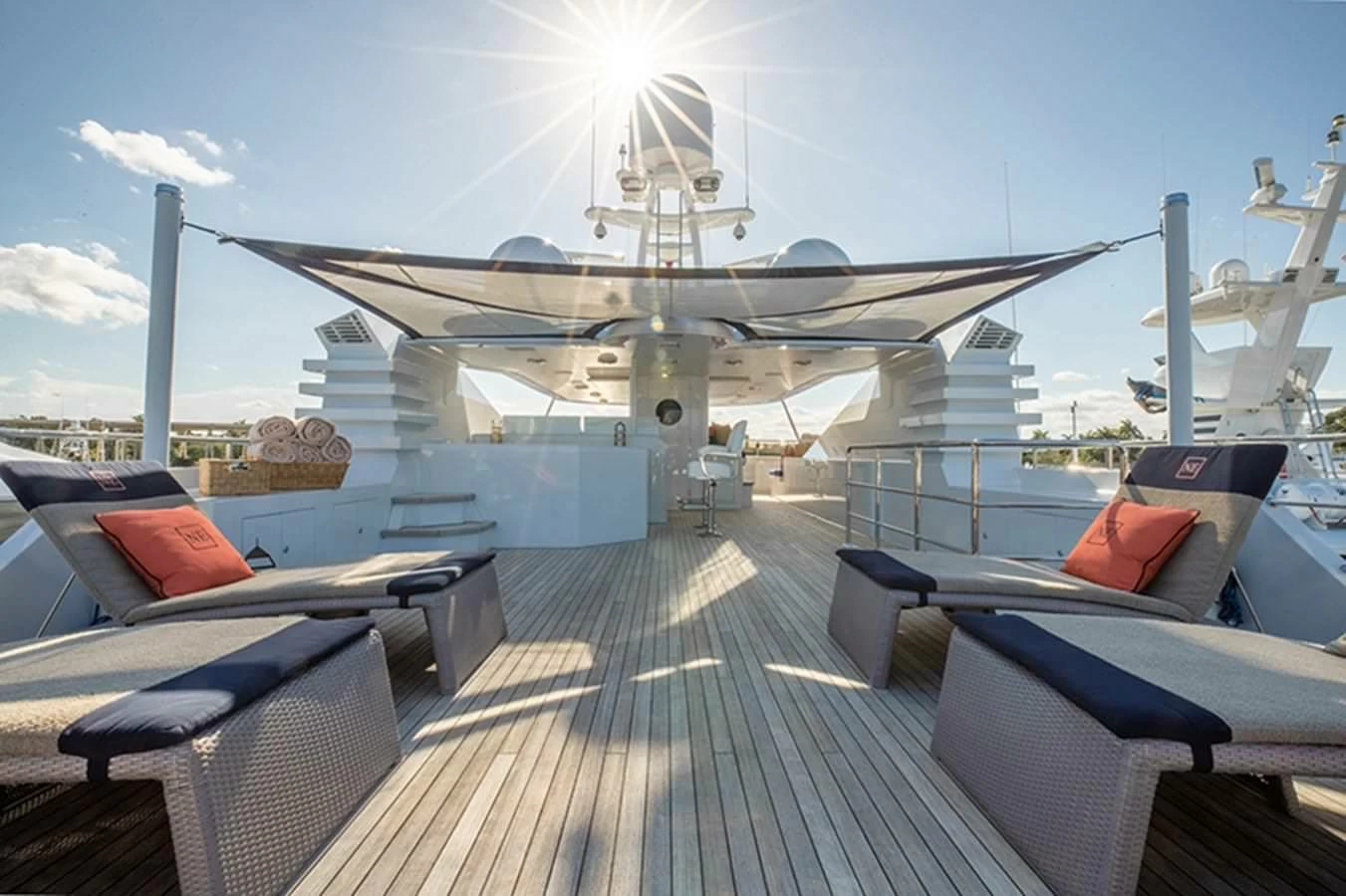 斐帝星（Feadship） Gallant Lady