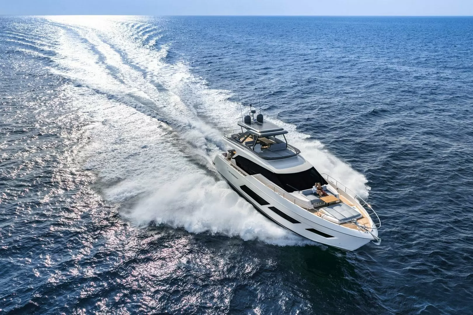 法拉帝（Ferretti）720-1400