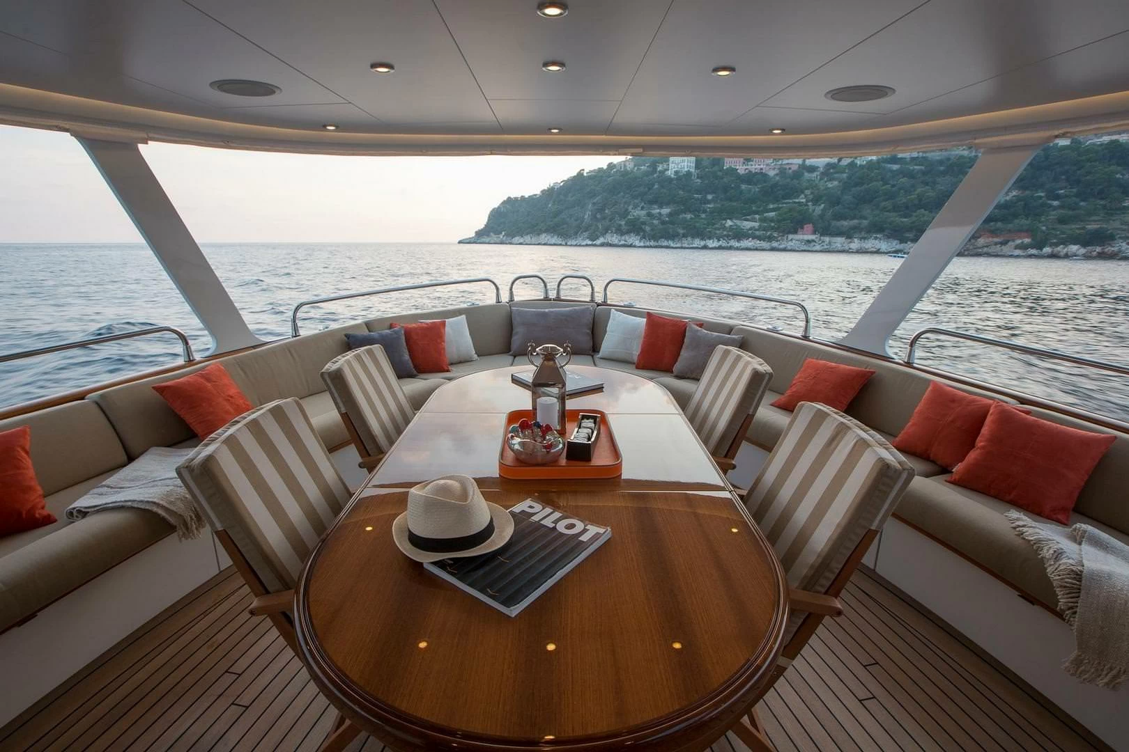 斐帝星（Feadship） Din-Dina