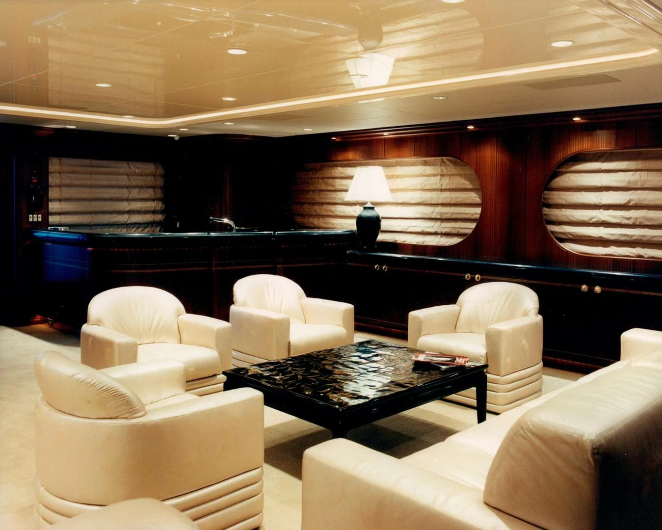 斐帝星（Feadship） Gallant Lady