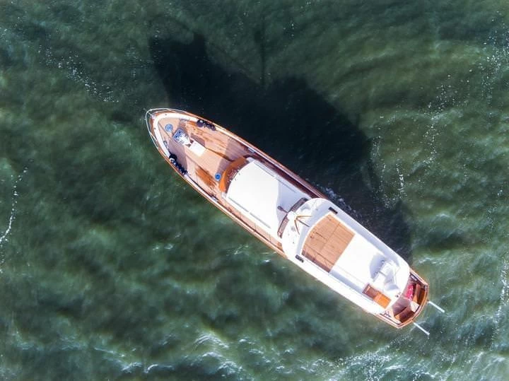 斐帝星（Feadship）Quien Sabe新艇