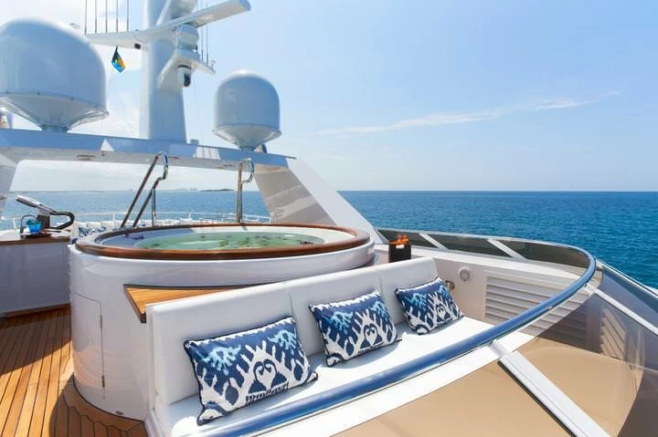 斐帝星（Feadship）White Rabbit