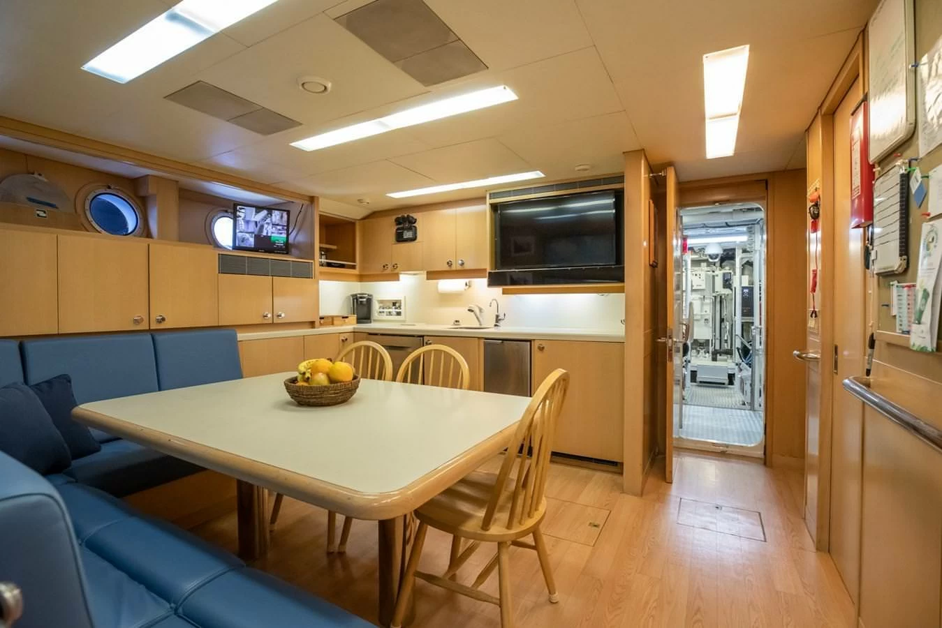 斐帝星（Feadship） Gallant Lady