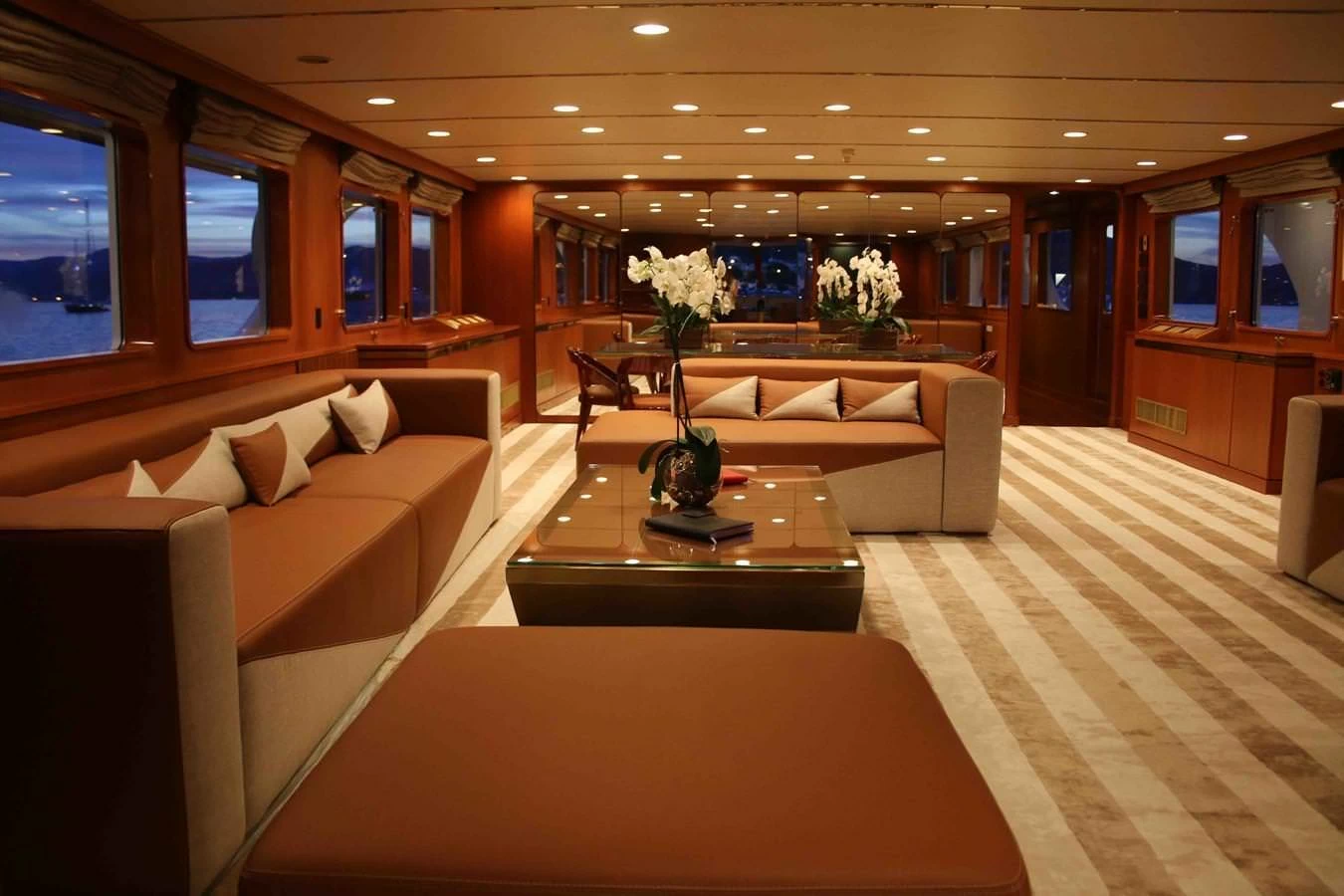 斐帝星 （Feadship）Enterprise