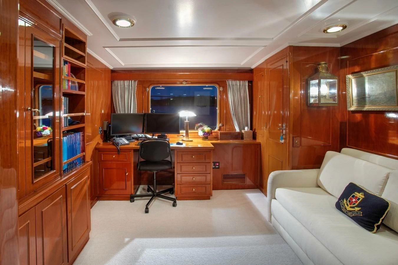 斐帝星（Feadship） Intent