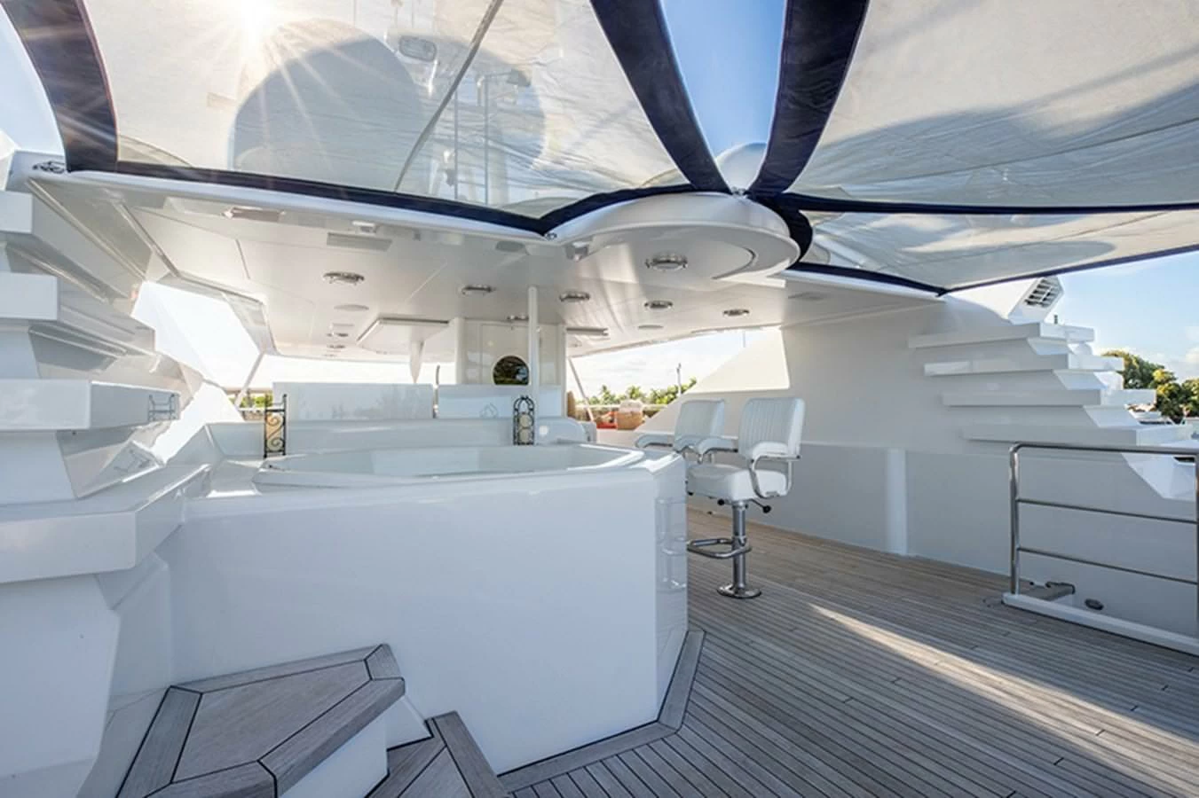 斐帝星（Feadship） Gallant Lady