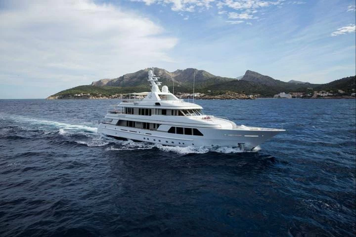 斐帝星（Feadship）Drizzle