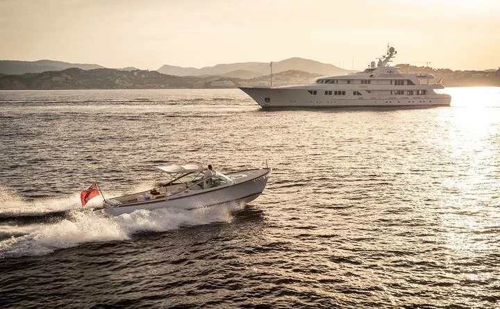 斐帝星（Feadship） Callisto