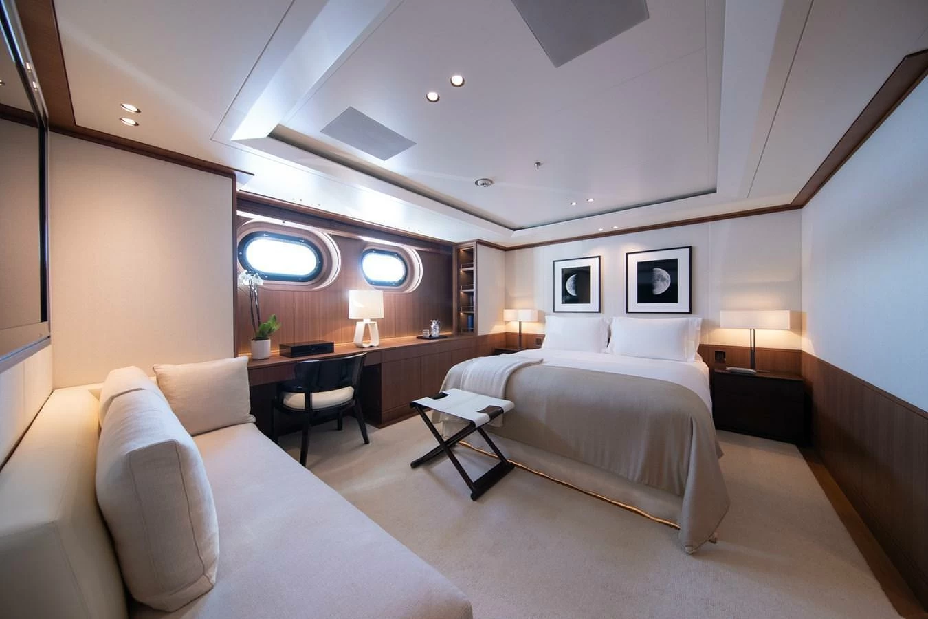 斐帝星（Feadship）Drizzle