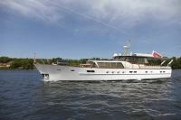 斐帝星（Feadship）Serena