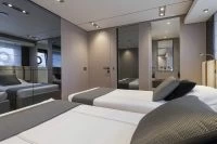 法拉帝 （Ferretti）1000-2000-M86