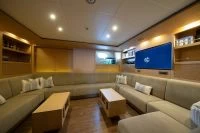 斐帝星（Feadship）Drizzle