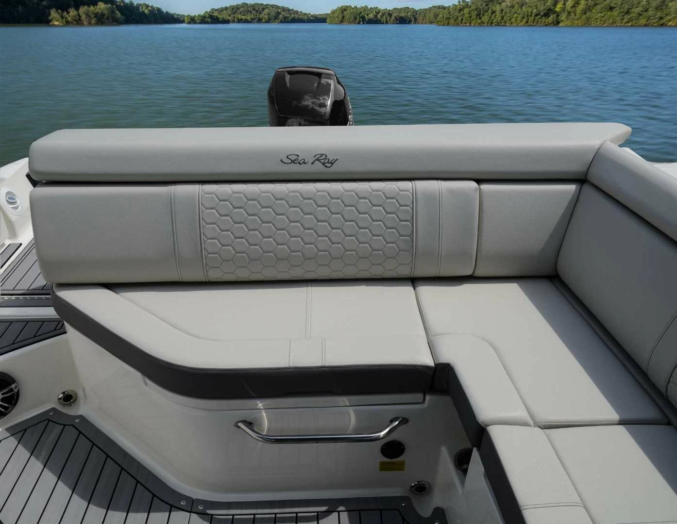 希瑞（SeaRay）SDX 270 OUTBOARD
