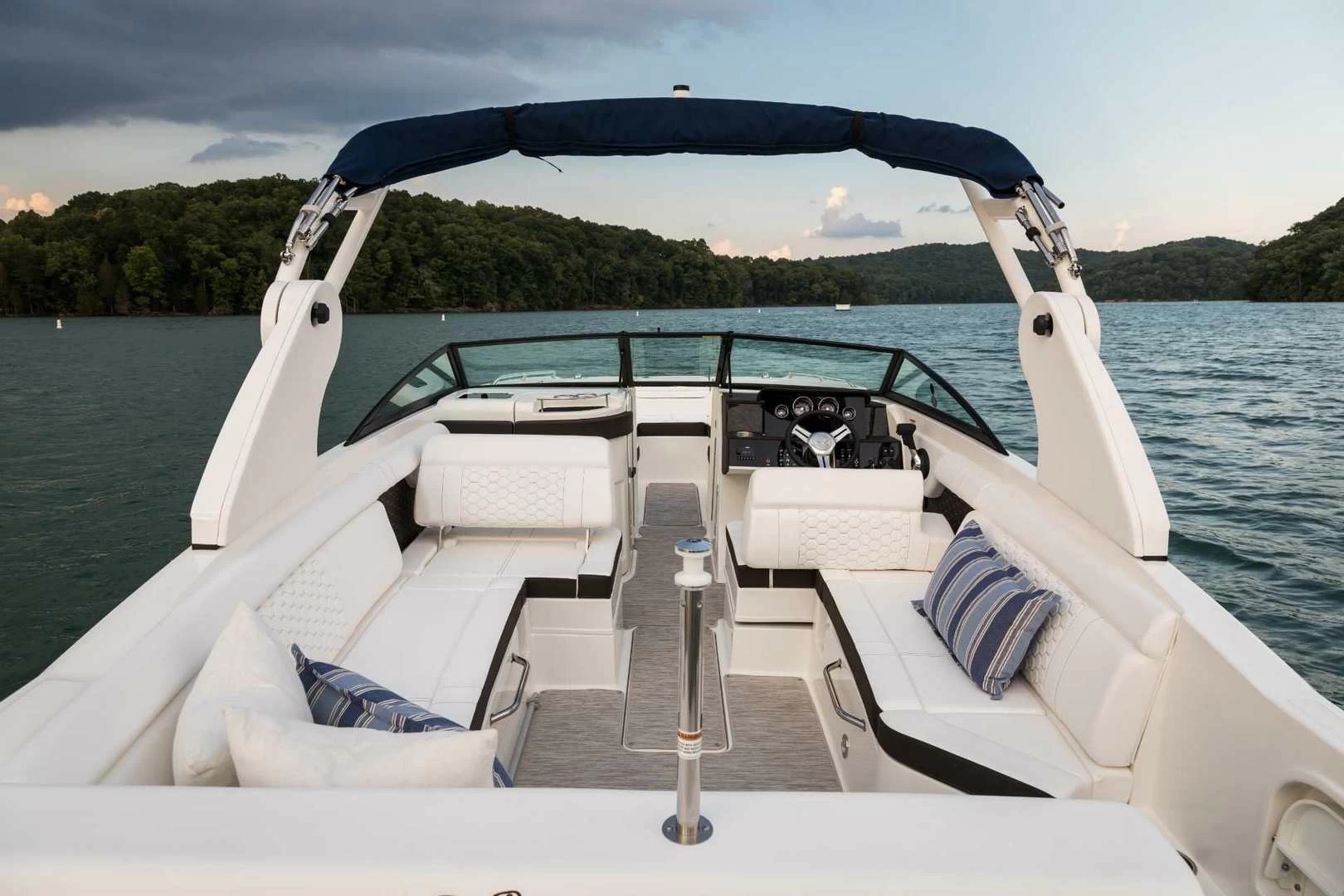 希瑞（SeaRay）SDX 270 OUTBOARD