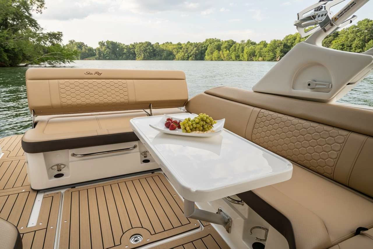 希瑞（SeaRay）SDX 250 OUTBOARD