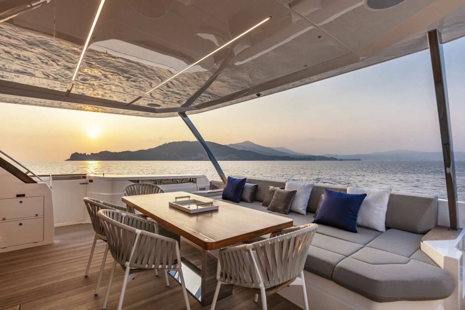 法拉帝（Ferretti）920-2000-M96