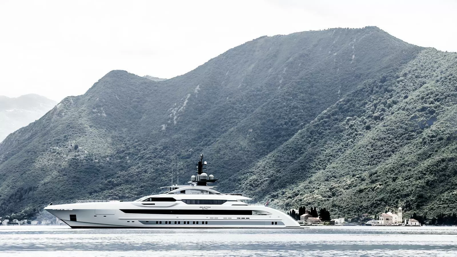 海森（Heesen）Galactica Super Nova