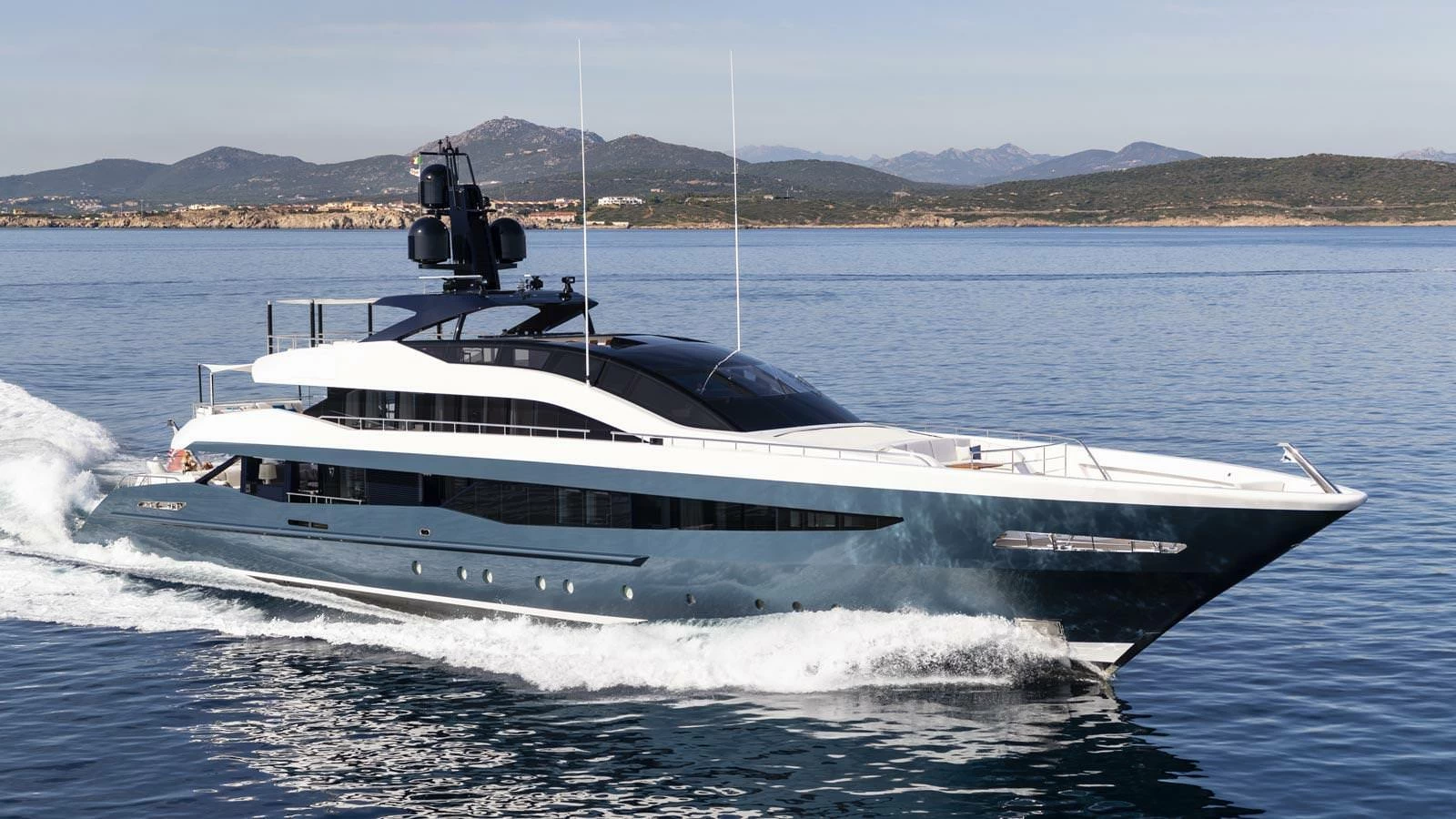 海森（Heesen）Irisha