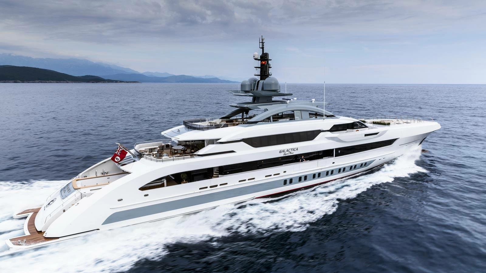 海森（Heesen）Galactica Super Nova新艇