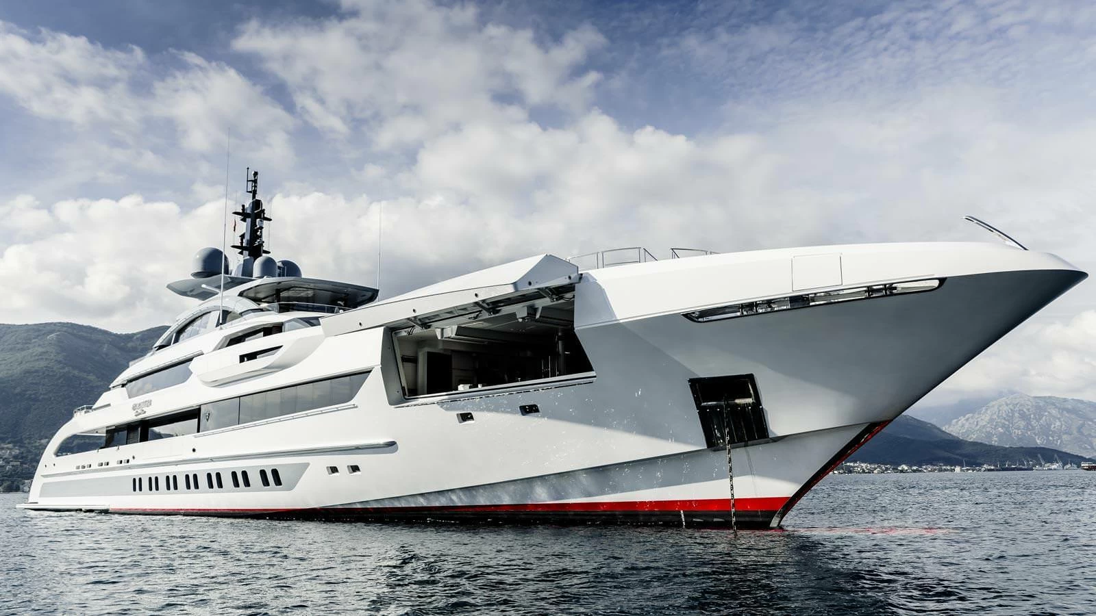 海森（Heesen）Galactica Super Nova