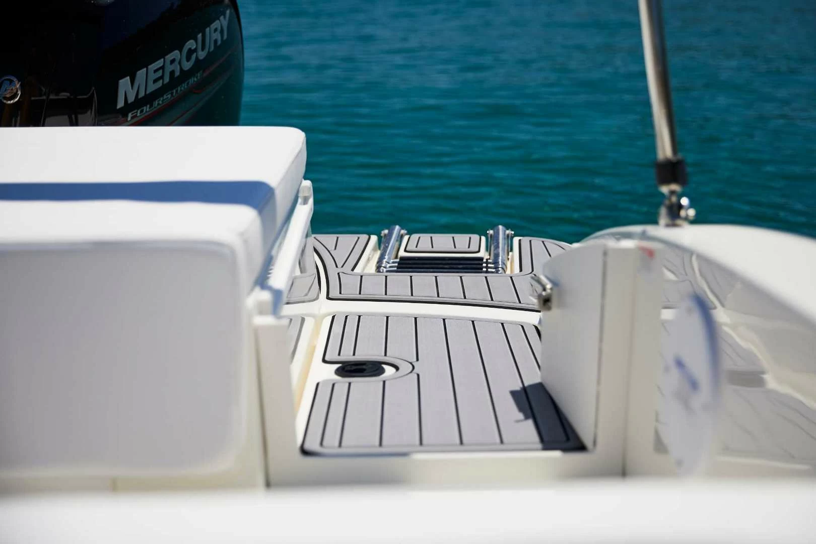 希瑞（SeaRay）SPX 190 OUTBOARD
